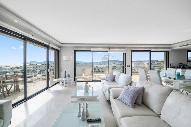 Riviera Sunlight main image