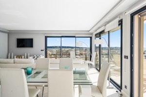 Riviera Sunlight image 15