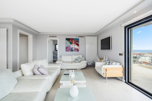 Riviera Sunlight image 6