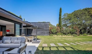 Riviera Abode image 7