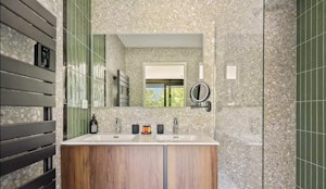 Riviera Abode image 3