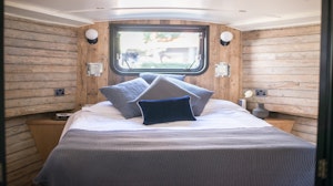 The Merchant Houseboat image 3