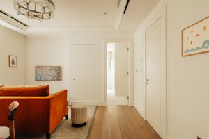 Elegant Lane image 6