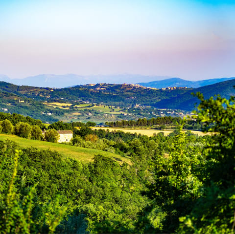 Explore the rural villages of the Umbrian hills