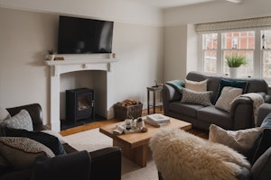 Coastal Manor image 9
