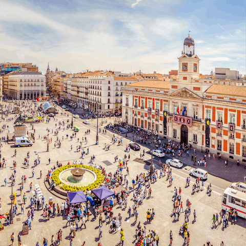 Discover the city of Madrid with your base just a fifteen-minute metro ride away from Plaza Mayor 
