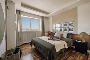 Artful Elegance image 12