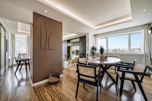 Artful Elegance image 11