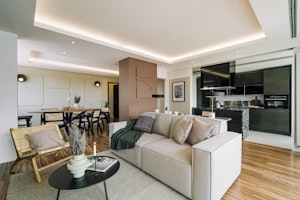 Artful Elegance image 8