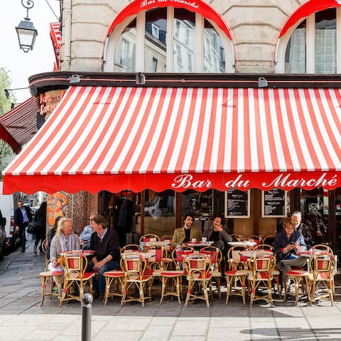 Take park in the Saint-Germain-des-Prés cafe scene, it's moments away