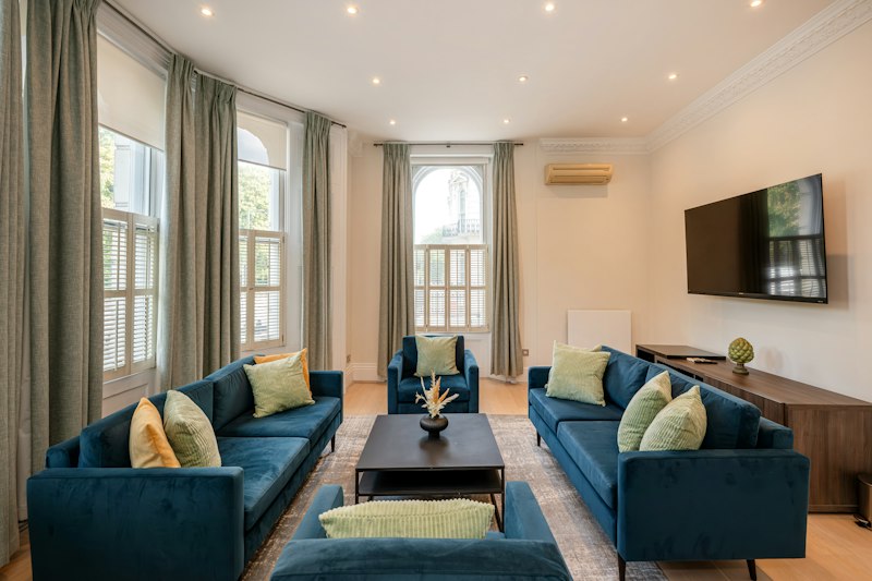 Kensington Hall main image