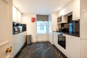 Kensington Hall image 14