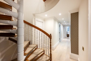 Kensington Hall image 10