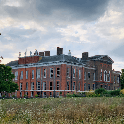 Explore the world-renowned gardens of Kensington Palace
