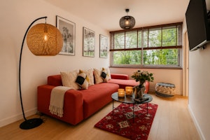 Javel Lull image 1