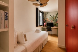 Javel Lull image 5