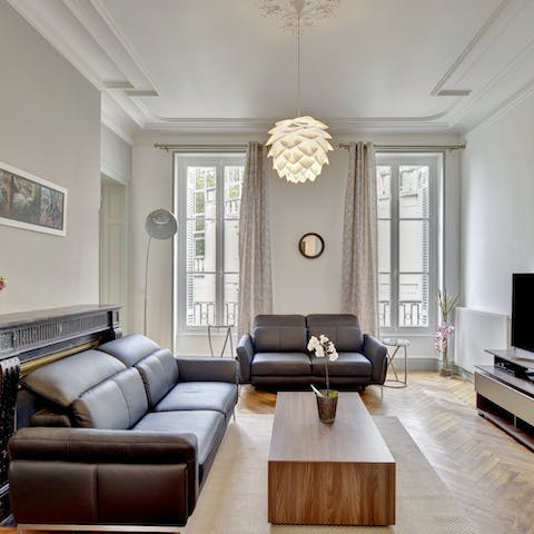 Kick back on one of the comfy leather sofas with a glass of Bordeaux