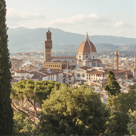Reach the Brunelleschi Dome in a short walk of 5 minutes