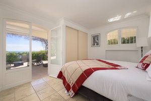 Riviera Shine image 10