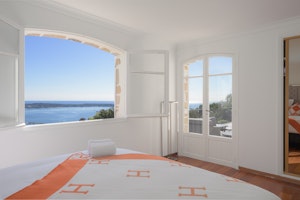 Riviera Shine image 7