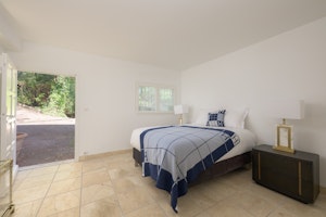 Riviera Shine image 3