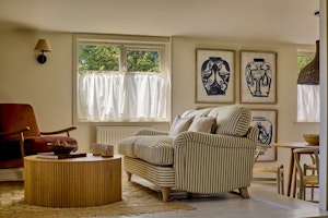 Orchard & Coach image 11
