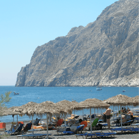 Take the short drive to Kamari Beach and relax in the sunshine