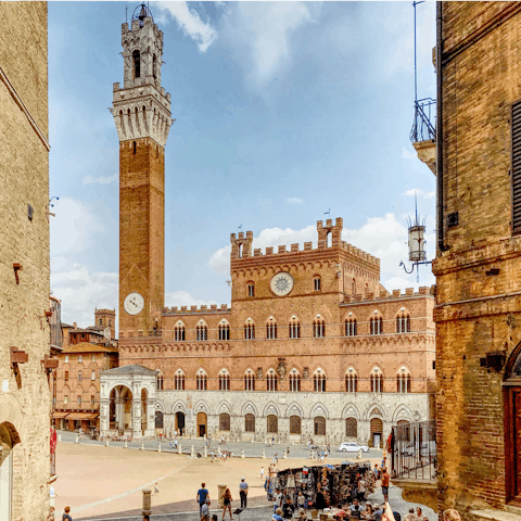 Take a trip into Siena, with a visit to Piazza del Campo a must
