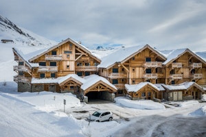 Hazelnut Lodge image 15