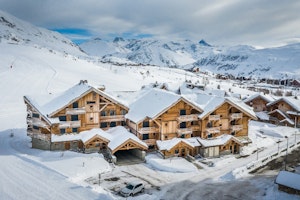 Hazelnut Lodge image 14