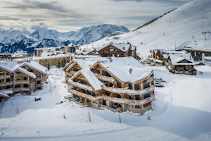 Hazelnut Lodge image 4