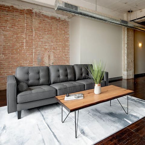 Lounge in style in the industrial-chic living area