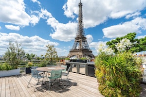 Eiffel's Elegance image 1