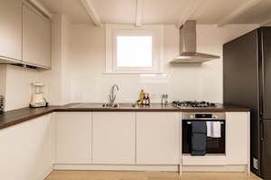 Redbrick Realm image 15