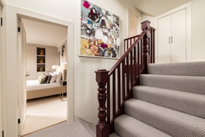 Redbrick Realm image 12