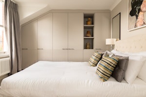 Redbrick Realm image 7