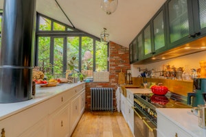 Jungle & Brick image 12