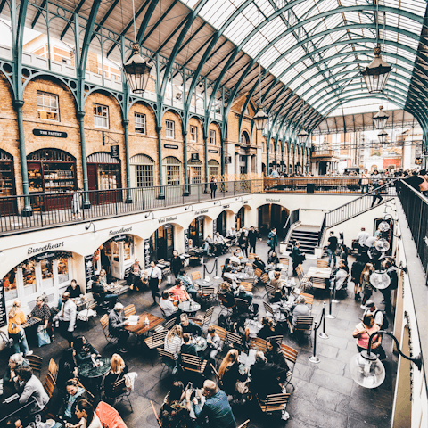 Stay in the heart of Covent Garden with its array of boutiques, bars and restaurants