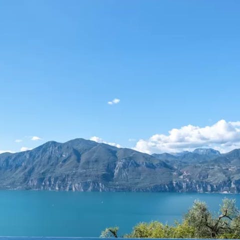 Stay on the waterfront of picturesque Lake Garda