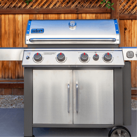 Grill up a storm on the state-of-the-art barbecue