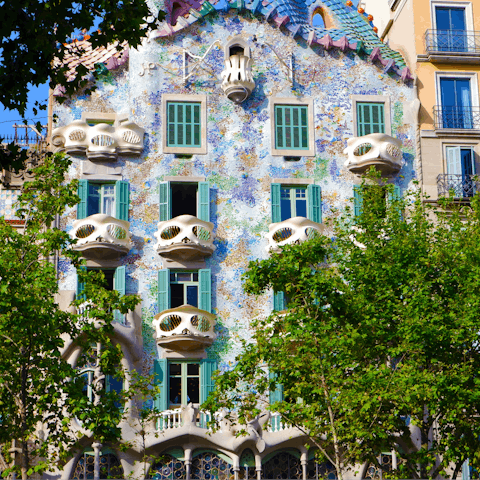 Stroll to the iconic Casa Batlló on Passeig de Gràcia