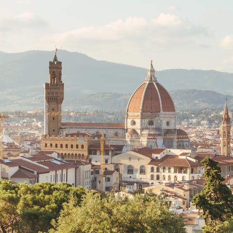 Admire the majestic sights of Florence starting with the Duomo