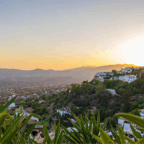 Stay in Fuengirola – just a fifteen-minute drive away from Mijas