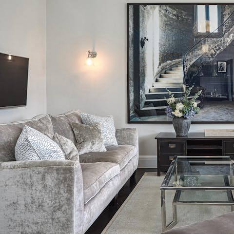 Relax in the stylish living room after a long day of London sightseeing