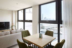 The London Lens image 6