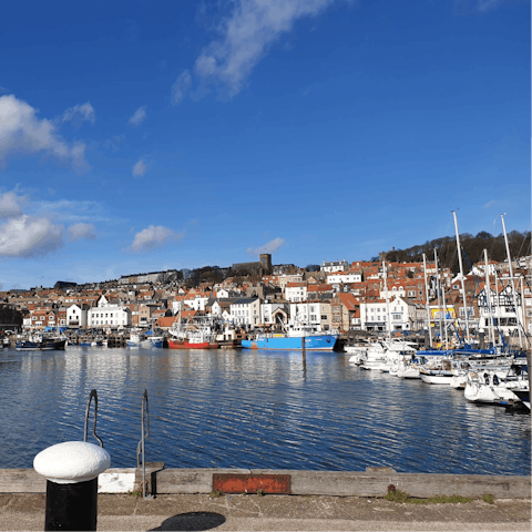 Walk along the Scarborough Beach to reach the town's harbour in just over twenty minutes