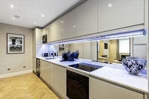 Kensington Retreat image 11