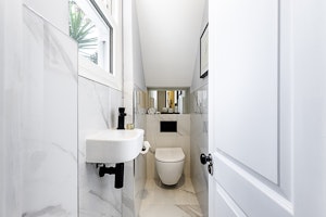 Kensington Retreat image 4