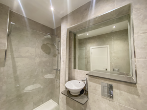 Kensington Hideaway image 14