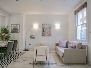 Kensington Hideaway image 12